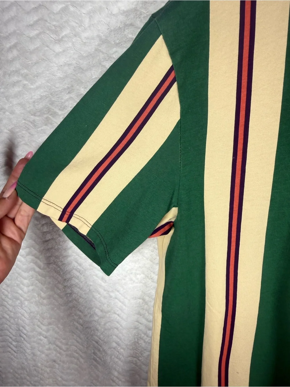 GUESS Green, Cream & Purple Striped Logo Tee. Just style at its finest 🧡🧡 - Picture 6 of 9